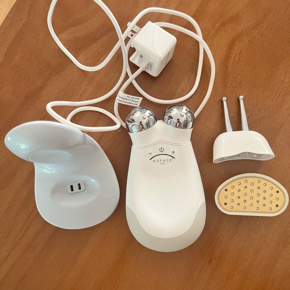 NuFace Trinity Pro Toning Device & Attachments